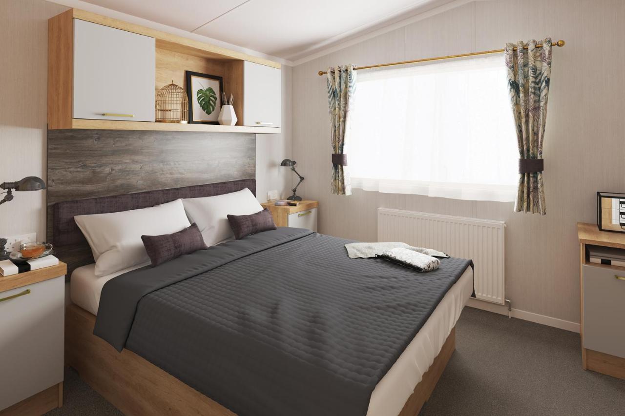 Lydstep Beach Bayview 3-Bedroom Holiday Home Tenby Exterior photo